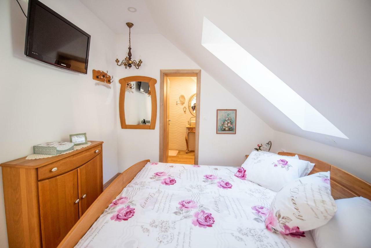Apartmaji Urska Laško Eksteriør bilde