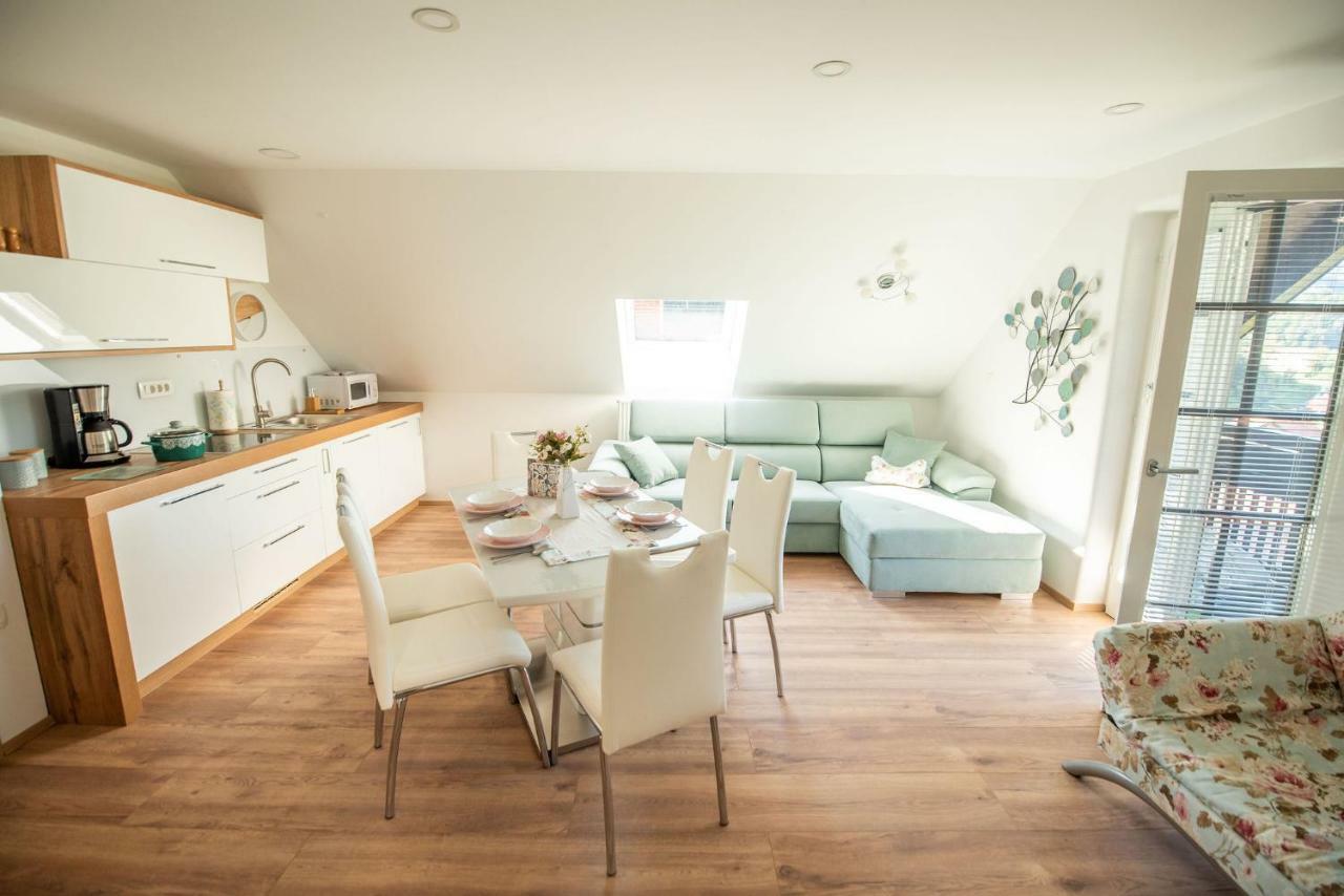 Apartmaji Urska Laško Eksteriør bilde